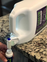 Load image into Gallery viewer, Screen Mom 1 Gallon Refill Station with Dispensing Tap (Bulk Pack - 4)